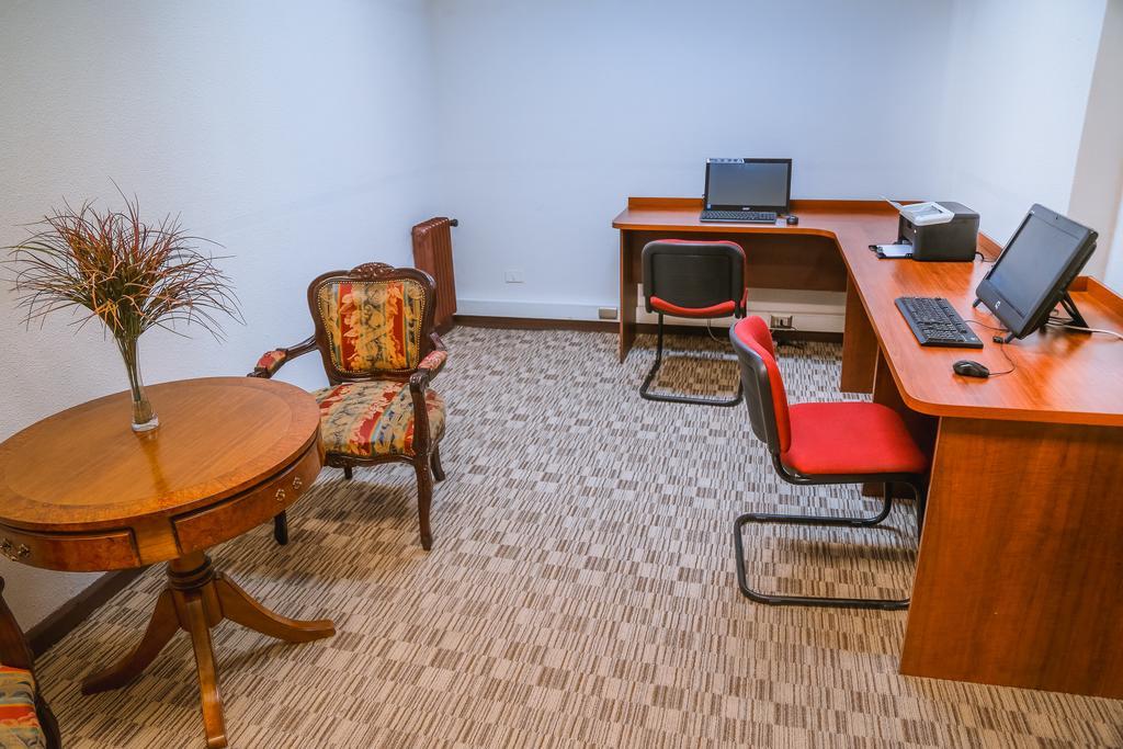 Hotel Los Navegantes Пунта-Аренас Экстерьер фото