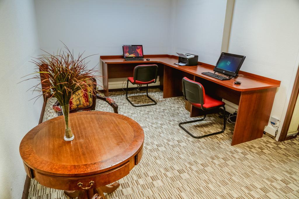 Hotel Los Navegantes Пунта-Аренас Экстерьер фото