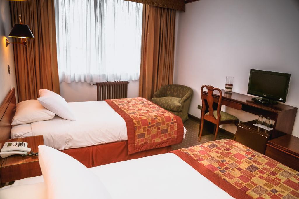 Hotel Los Navegantes Пунта-Аренас Экстерьер фото